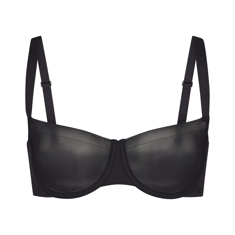 SKIMS No Show Unlined Balconette Bra in Onyx